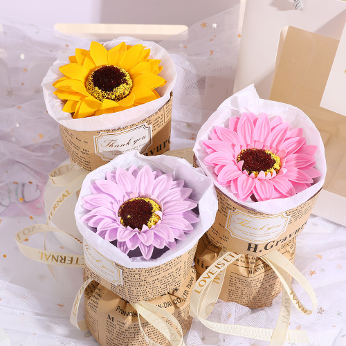 生日礼物女生向日葵花束七夕情人节送女友英文报纸向日葵花束批发