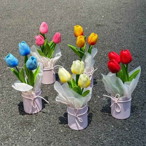 新款仿真花抱抱桶郁金香花束情人节送女朋友户外摆摊小礼品批发