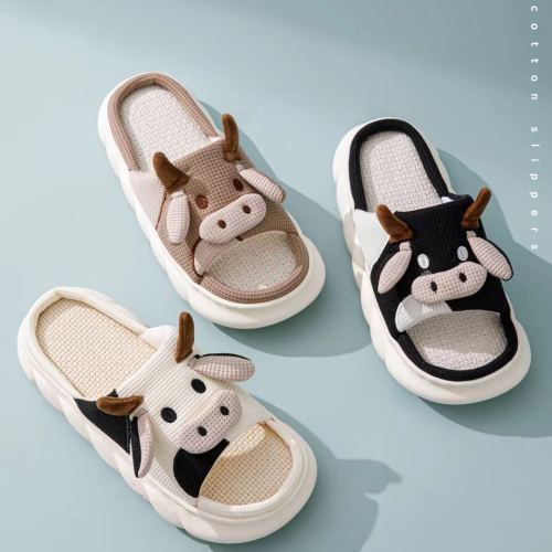 2024 hot sale cow linen slippers， embroidered cartoon indoor cotton slippers， couple models