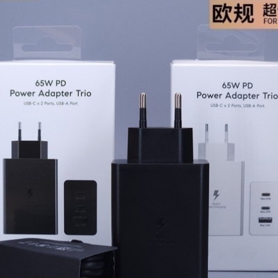 Foreign trade cross-border applicable Samsung s23utral mobile phone charging plug multi-port PD super fast charge charger conforming to European standard