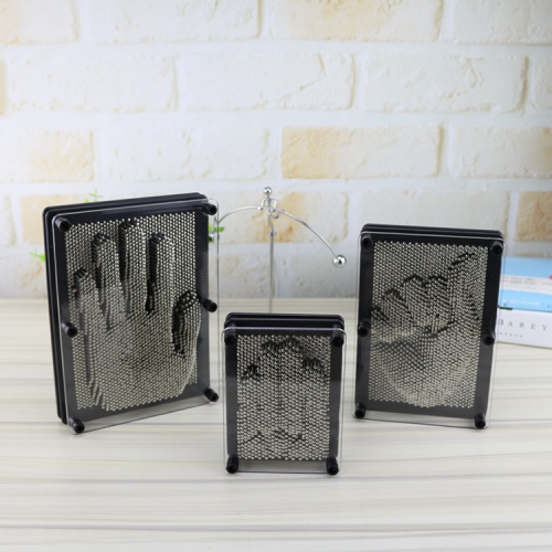 Wholesale 3D 3D Clone Metal Hand Mold Fun Pin Painting Toy Handprint Large， Medium and Small Decorative Fashionable Ornaments