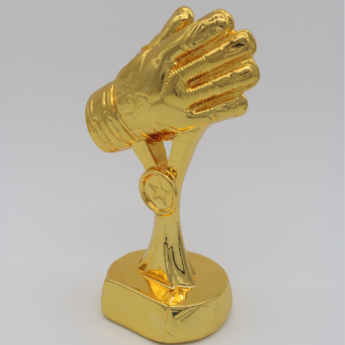 resin crafts football commemorative gift sports trophy referee gold gloves fans prize hx1717