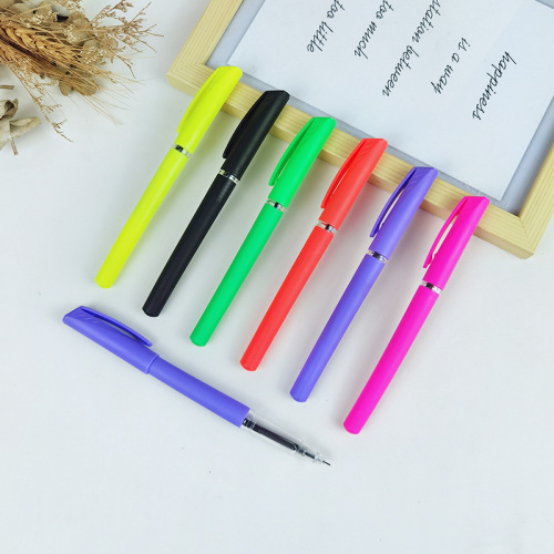 新款彩色笔杆0.5mm针管头中性笔 黑色盖帽办公用品商务签字笔批发