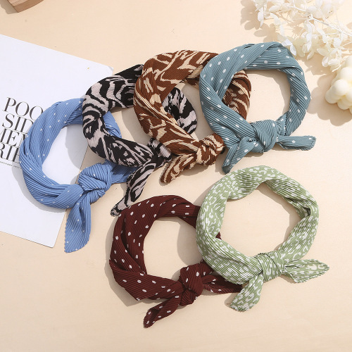 fashion new cotton and linen small square towel autumn and winter women‘s versatile decorative silk scarf printed embellished clothing matching square scarf