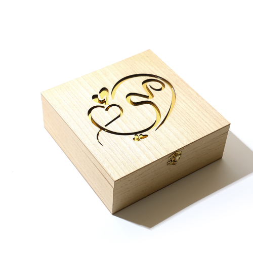 爱心雕刻茶叶伴手礼木盒带锁礼品盒首饰储物盒创意收纳盒厂家批发