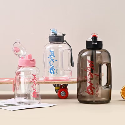 Large capacity sports kettle plastic cup