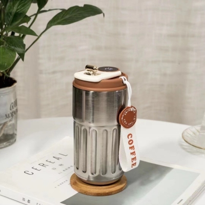New Coffee Cup with Rope Handle 316 Stainless Steel Temperature Display Vacuum Cup Portable Simple Water Cup