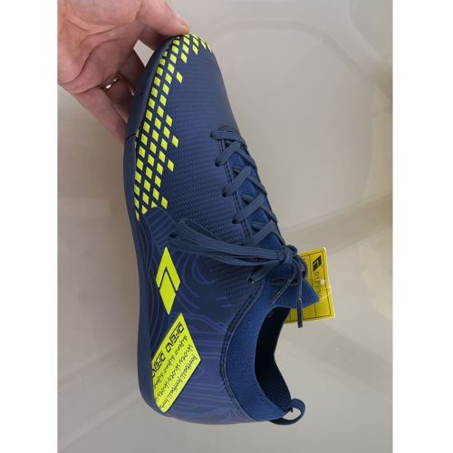 cross-border foreign trade football shoes men‘s shoes high-top breathable spike broken nail youth adult student competition training shoes