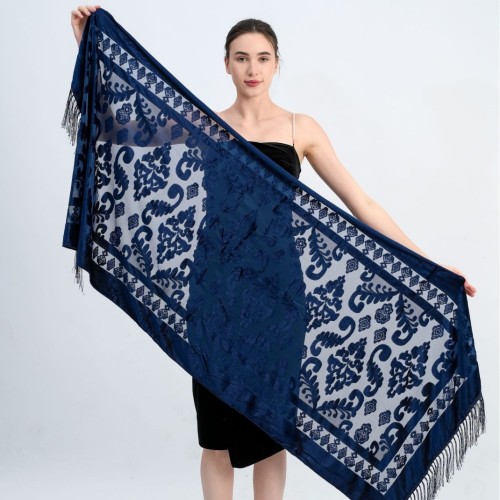 2025新款外贸祥云云彩蕾丝镂空流苏披肩女百搭沙滩空调房提花披肩