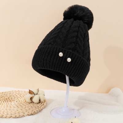 2023 New Pearl Pin Thickened Knitted Hat One Pack