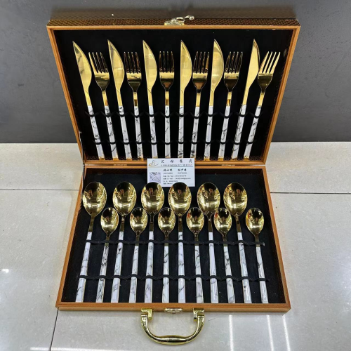 [huilin] stainless steel tableware wooden box 24-piece marbling clip handle titanium steak knife， fork and spoon tea spoon