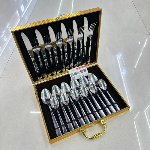 Foreign Trade Hot Selling Stainless Steel Tableware Set Gold-Plated Light Plate Oblique Handle Western Food Steak Knife， Fork and Spoon Wooden Box 24-Piece Set