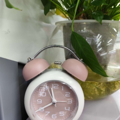 Metal Bell Student Alarm Clock Super Loud Bedside Alarm Simple Night Light Boys and Girls Mute Multi-Functional Home