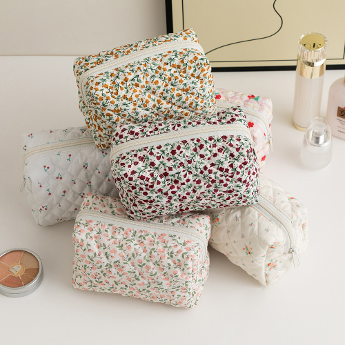 棉布碎花绗缝笔袋口红收纳袋女士化妆品收纳包耳机数据线化妆包包