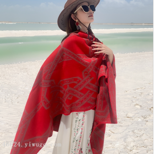 Wholesale Chain Ethnic Style Cape and Shawl Scarf Grassland Desert Travel Wear with Hat Scarf Outer Wear Cloak