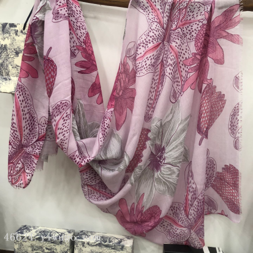 export scarf wholesale e-commerce supply new spring and autumn thin style in stock printed lily sateen