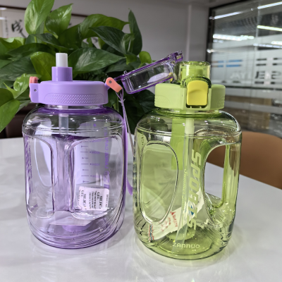 Summer Large Capacity One-Click Bounce Cover Flexible Glue Straw Portable Contrast Color Outdoor Sports Bottle