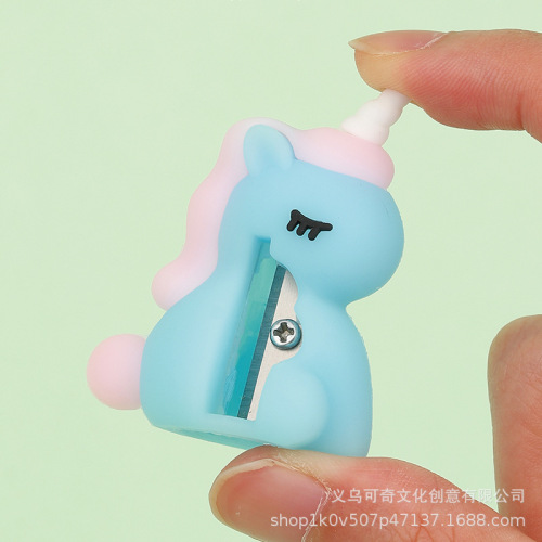 可奇家独角兽造型卷笔刀简易可爱软胶卡通创意学生文具手动削笔器