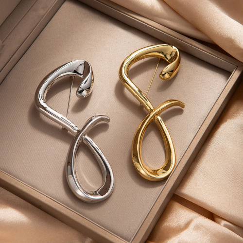 european and american new simple fashion 8-word shape businese suit accessories ins exaggerated metal irregular internet celebrity geometric brooch