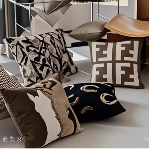 轻奢刺绣丝绒抱枕 时尚潮流 客厅靠枕 舒适柔软