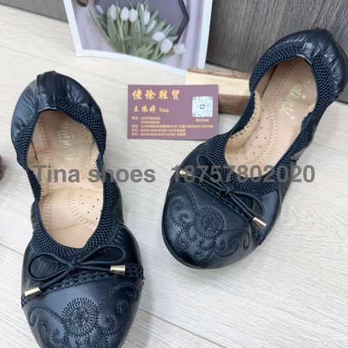 36-42 dancing shoes in stock all black women‘s shoes， napa embroidered shoes， injection molding women‘s shoes， foreign trade popular style