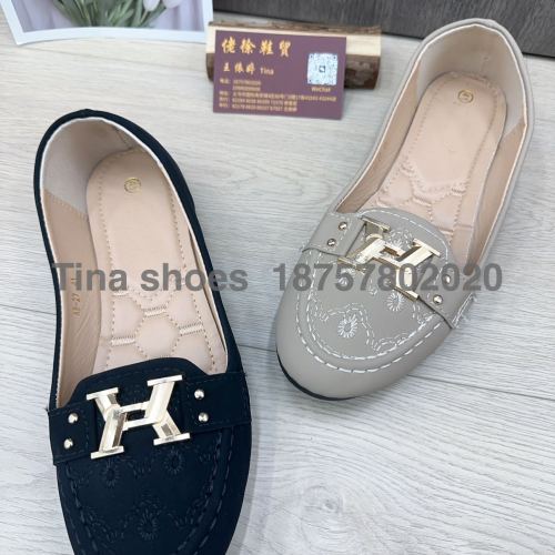 foreign trade popular style 36-42 injection molding pumps， cattle bar embroidery flat pumps， stock shoes
