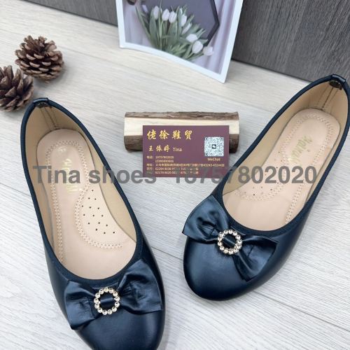 in stock injection molding pumps 36-42， black napa pu women‘s shoes， buckle women‘s shoes foreign trade stock shoes