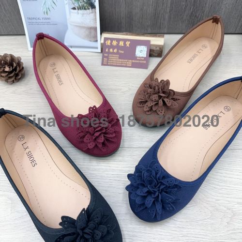 in stock cloth women‘s shoes 37-42 flat mom shoes， fashion women‘s shoes， foreign trade pumps 4 colors