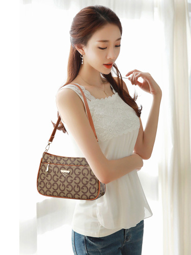 腋下包包女2023新款时尚斜挎潮流韩版大容量质感中老年单肩女包