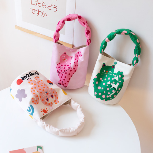 2023春季新款手提水桶包腋下包女百搭韩国学生手拎饭盒袋小布包