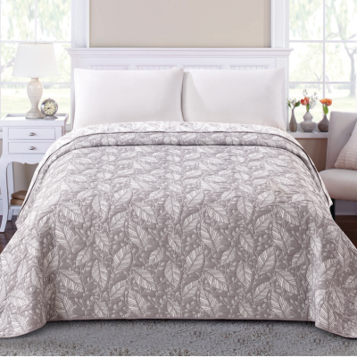 Three-Piece Bedding Set Jacquard bedspread Thin Quilt Summer Blanket European Style