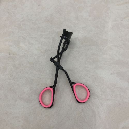 ordinary rubber ring eyelash curler