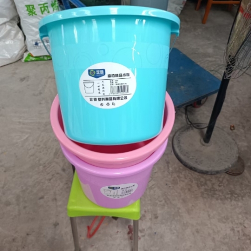 plastic bucket portable thickened laundry bucket household multi-functional water storage tank round barrel dormitory laundry bucket bucket