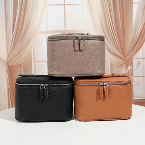 化妆包大容量便携式轻奢防水洗漱包旅行收纳包高级感手提包旅行包