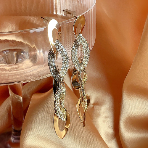 个性几何耳环女时尚长款气质网红耳钉法式优雅耳饰镶锆石