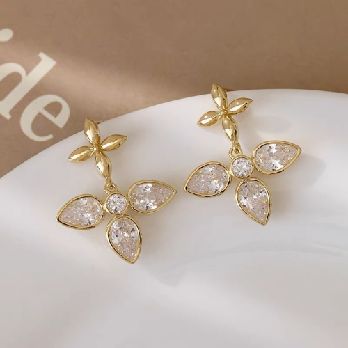 zircon flower earrings special-interest design light luxury high-grade unique temperament stud earrings for women autumn and winter new fashion earrings