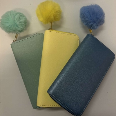 Cross-Border E-Commerce New Fashion Fur Ball Hand Wallet Multi-Functional Women's Wallet Foreign Trade Export Bags Wholesale Factory