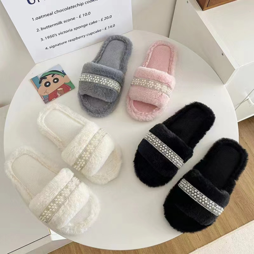 household cotton slippers women‘s 2022 autumn and winter new ins style pearl indoor warm one-word furry sandals for women