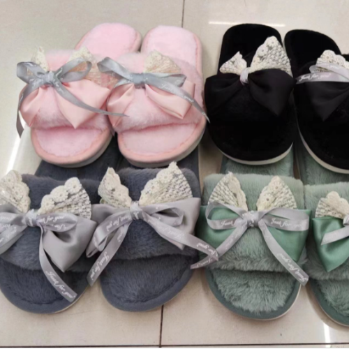 new 2024 cute cartoon bow fluffy slippers female autumn and winter fashion trending home opening cotton slippers