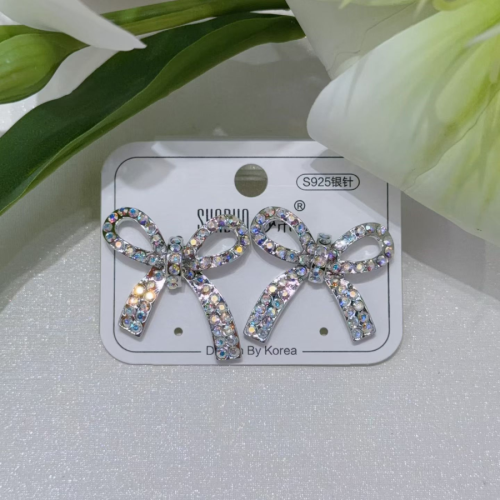 施家华子奥地利进口水晶蝴蝶结925银针防过敏气质奢华时尚简约