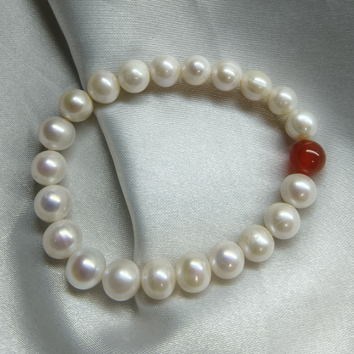 淡水珍珠红玛瑙弹力线手串饰宝宝手链8-9mm圆润微瑕小礼品方便戴