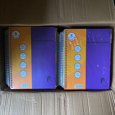notebook A4-299－500P 70g法文笔记本隔页