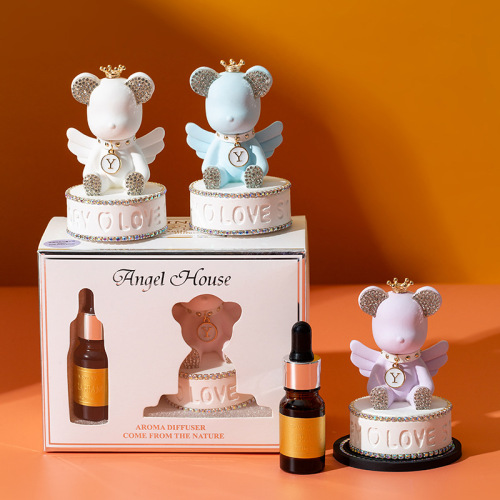 新款小熊车载摆件除臭香薰装饰卡通香熏除异味香薰摆件批发