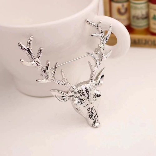 cross-border sold jewelry creative elk brooch gold antlers christmas breastpin pin accessories deer head christmas gift