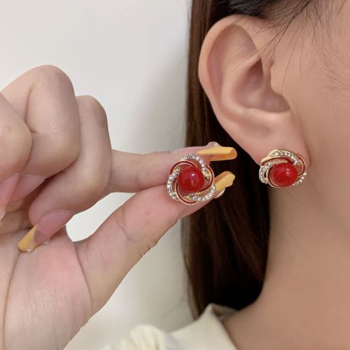 women‘s earrings rhinestone pearl stud earrings elegant high-grade exquisite small fashion trend 2024 new earrings women