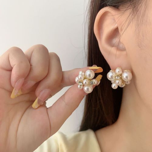 light luxury minority advanced french style vintage pearl irregular earrings exquisite design simple graceful korean style earrings