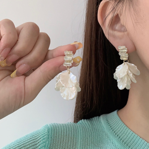 tassel shell flower earrings niche design high-grade earrings female earrings for summer earrings 2024 new popular