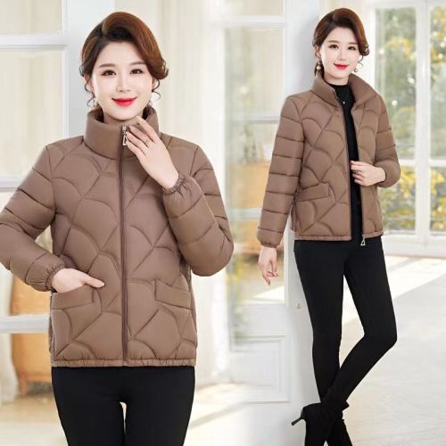 women‘s winter down cotton-padded coat 2023 new cotton-padded coat middle-aged and elderly women‘s dress 40 to 50 years old thickened short cotton-padded jacket