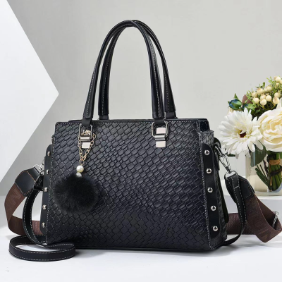 Factory Popular Plush Hand-Carrying Bag Chanel's Style Women's Bag Night Market Stall Tote Bag Messenger Bag 19009