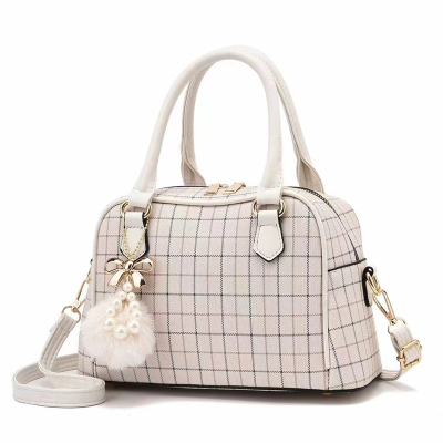 Women's Handbag Cross-Border Hot Tote Bag Plaid Bag Simple Chanel Style Plush Crossbody Bag 18801